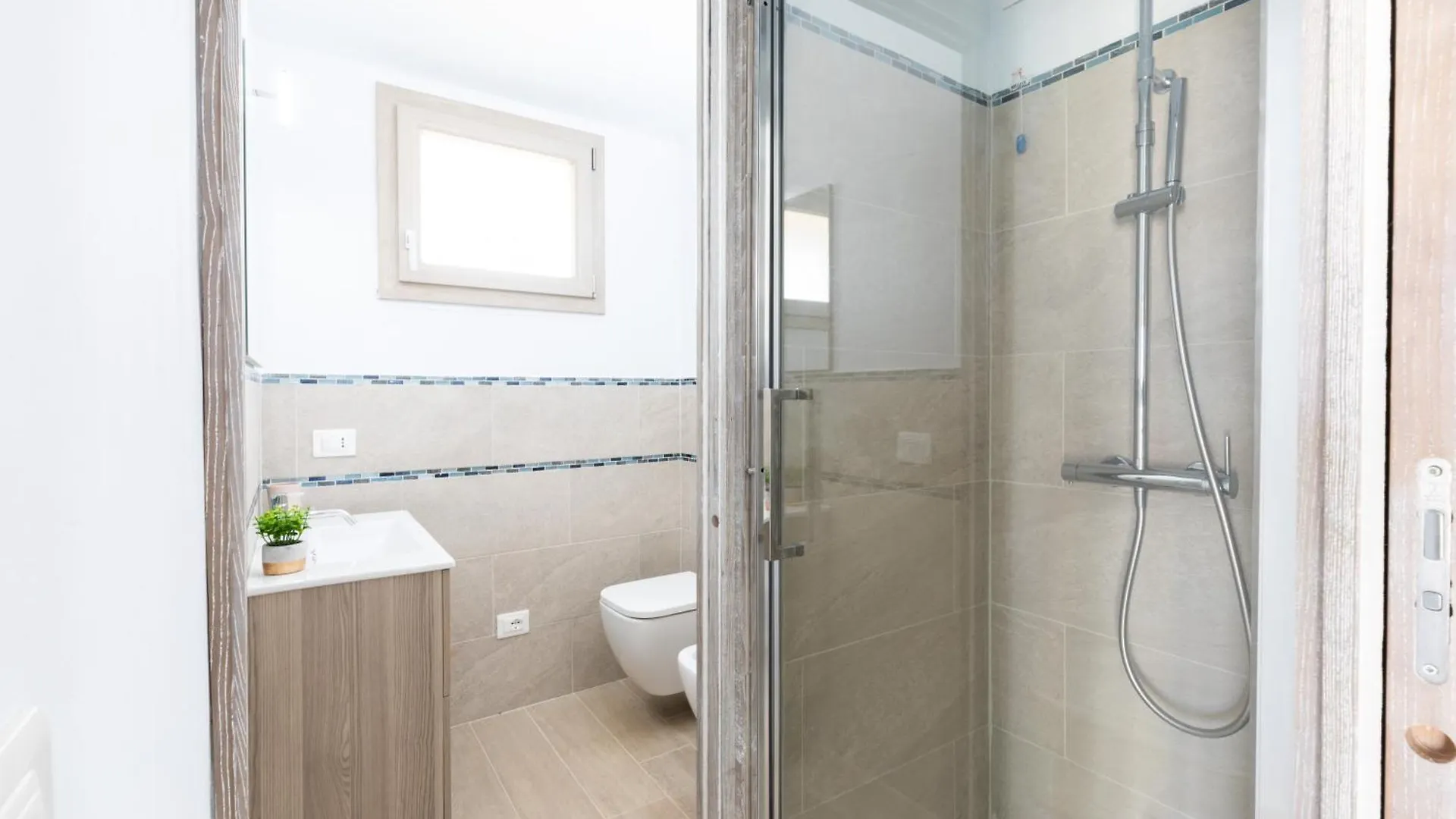 Sea View House 3 Apartment Olbia